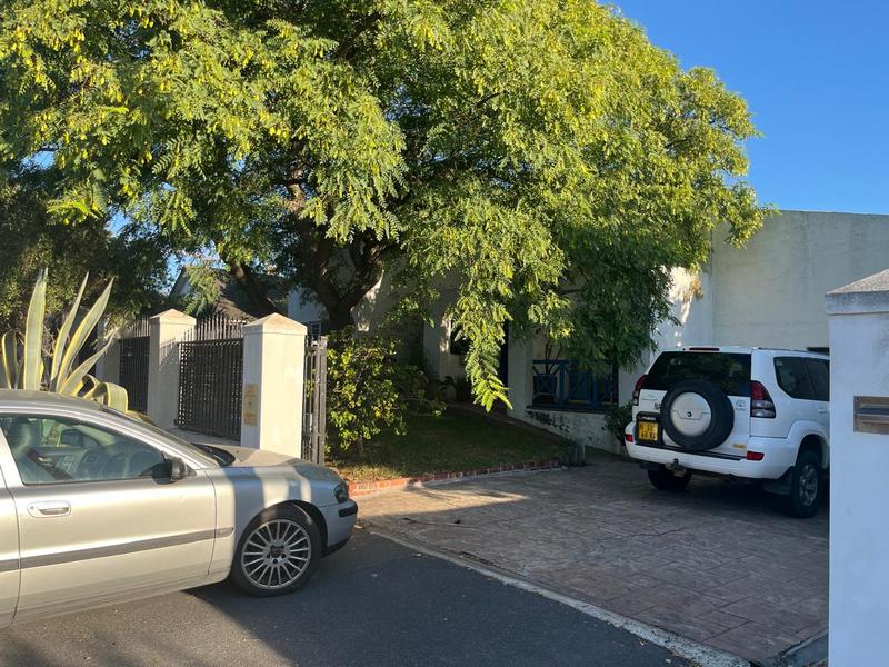 5 Bedroom Property for Sale in Table View Western Cape